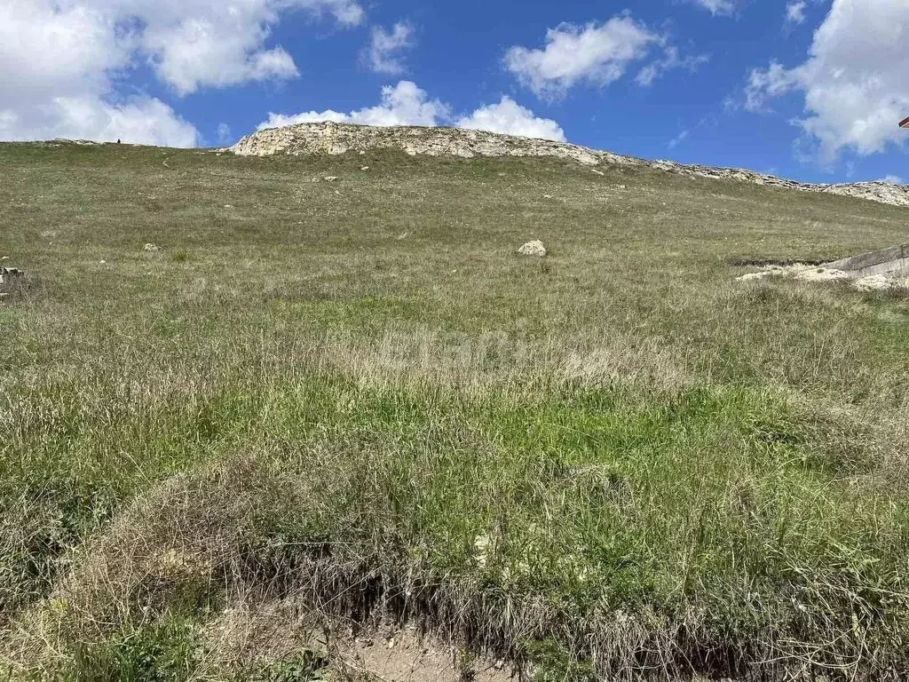 Участок в Крым, Симферополь ул. Генерала Абрамова (10.0 сот.) - Фото 1