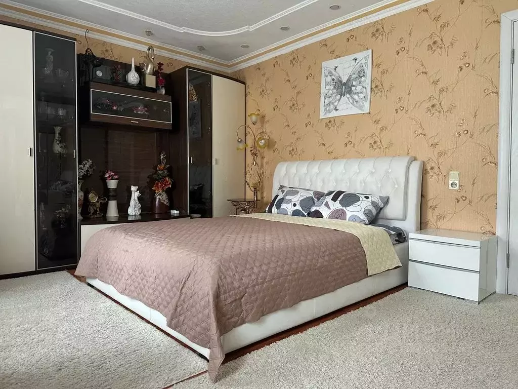 2-к кв. Псковская область, Псков ул. Рокоссовского, 18 (66.0 м) - Фото 1