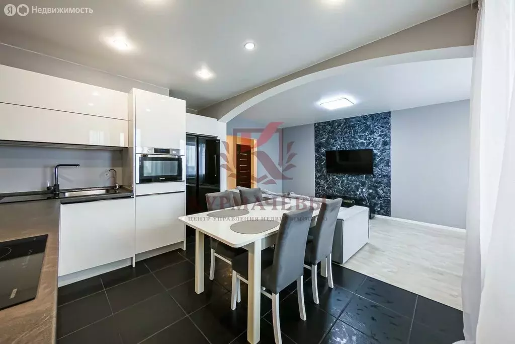 3-комнатная квартира: Екатеринбург, улица Чкалова, 260 (79 м) - Фото 2