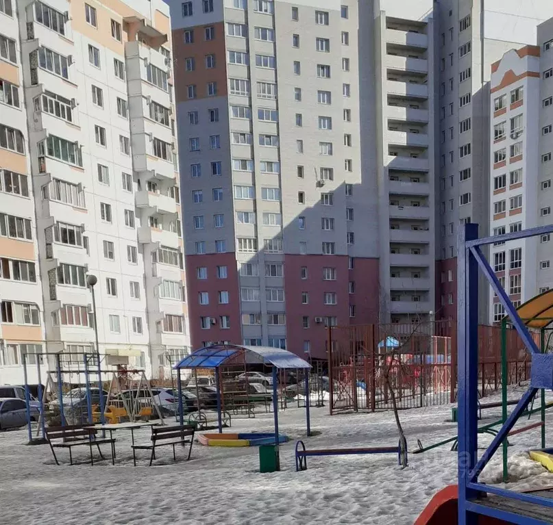 2-к кв. Брянская область, Брянск Авиационная ул., 23 (57.6 м) - Фото 0