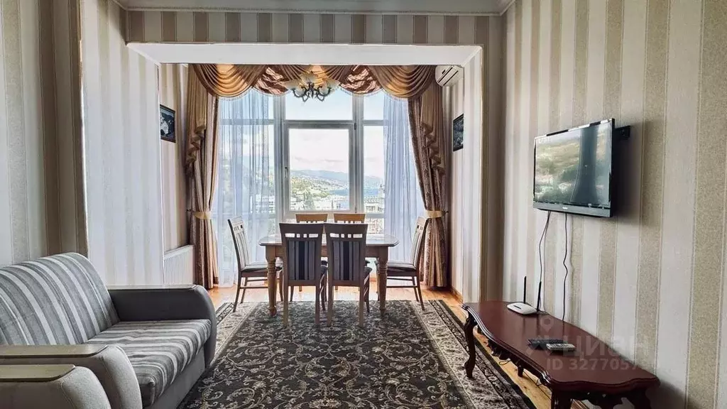 2-к кв. Крым, Алушта ул. Набережная, 16И (58.0 м) - Фото 1