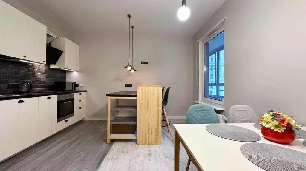 2-к кв. Санкт-Петербург Московский просп., 73к4 (80.0 м) - Фото 1