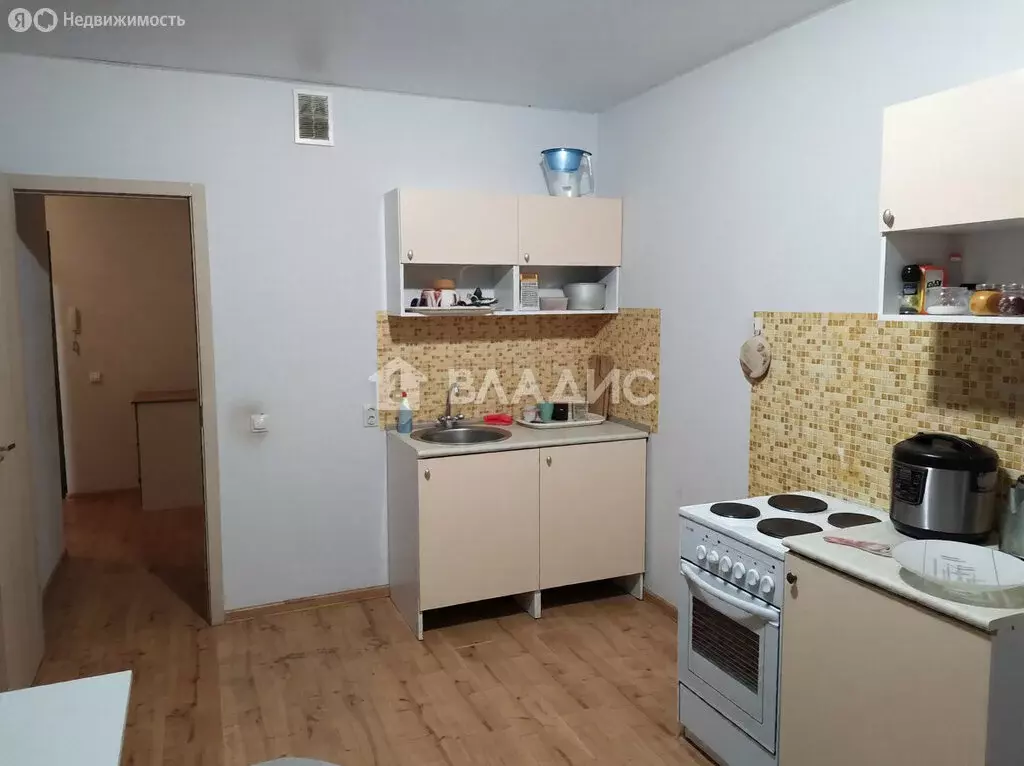 3-комнатная квартира: Санкт-Петербург, улица Крыленко, 1к1 (80.8 м) - Фото 1