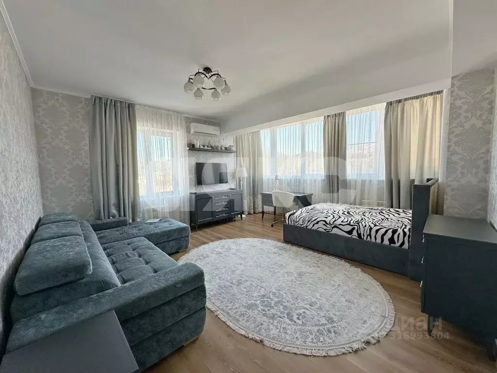 1-к кв. Краснодарский край, Сочи ул. Макаренко, 8/9 (52.0 м) - Фото 0