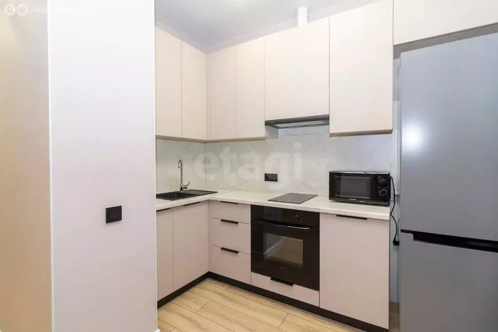 Квартира-студия: Патрушева, улица Петра Ершова, 12 (27.9 м) - Фото 2