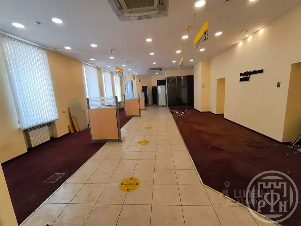 Помещение свободного назначения в Санкт-Петербург Кирочная ул., 24 ... - Фото 1