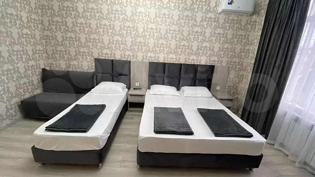 Комната 85 м, 2/2 эт. - Фото 1