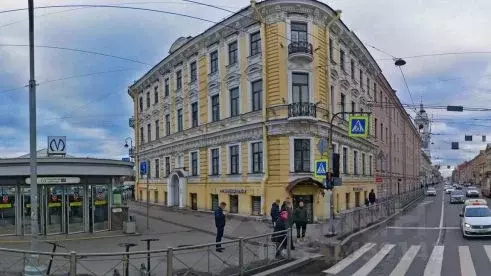 Торговая площадь в Санкт-Петербург Кадетская линия, 31/22 (300 м) - Фото 1