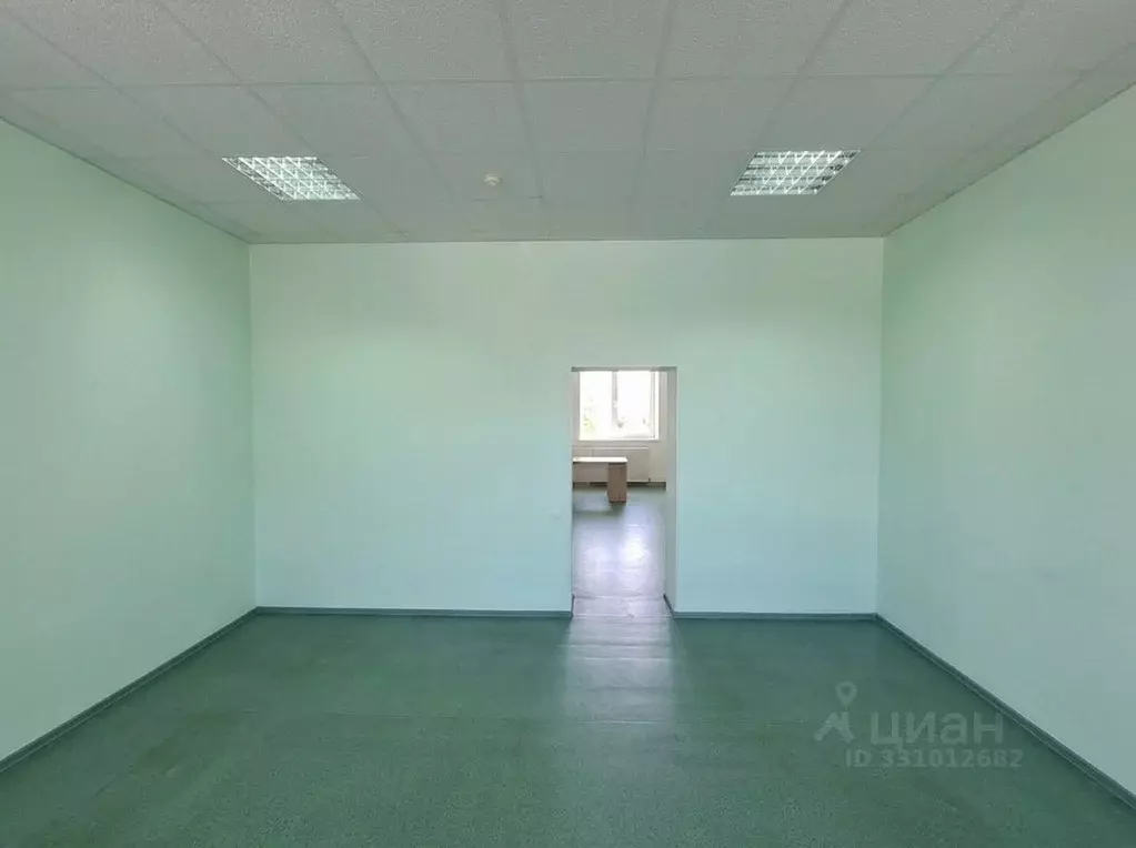 Офис в Тюменская область, Тюмень Госпаровская ул., 31 (144 м) - Фото 1