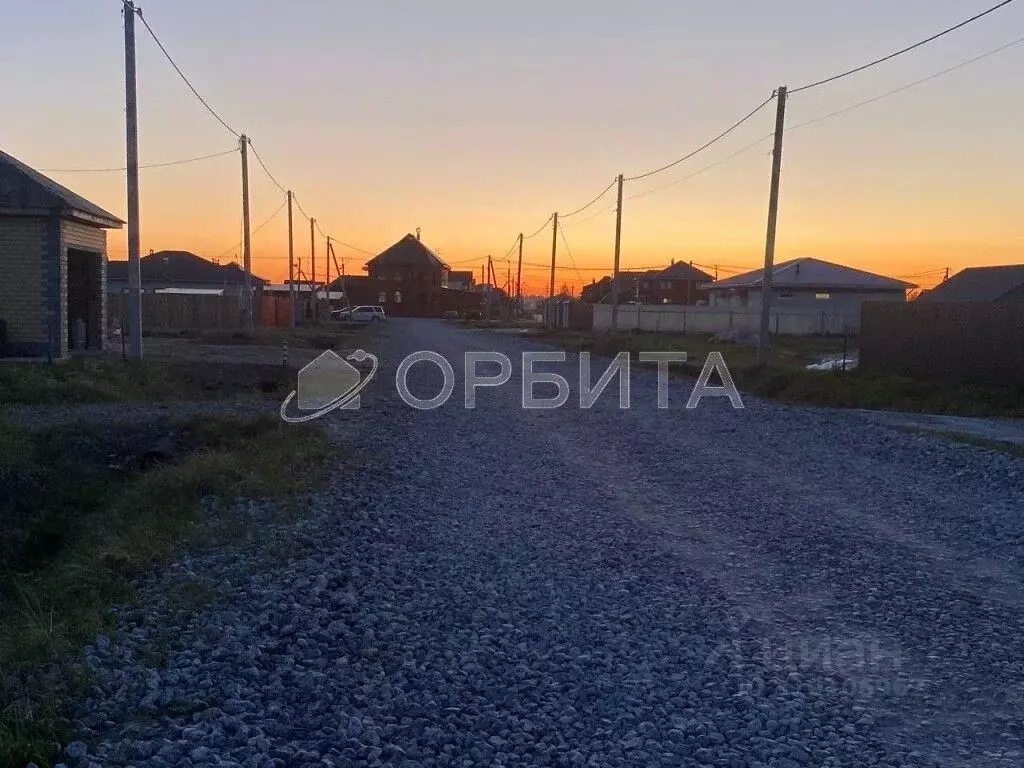 Участок в Тюменская область, Тюменский район, д. Падерина Луговая ул. ... - Фото 1