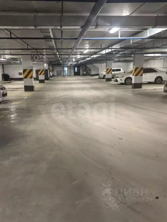 Гараж в Тюменская область, Тюмень ул. Тимофея Чаркова, 79с1 (159 м) - Фото 2