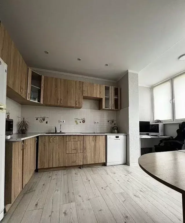 2-к кв. Калининградская область, Калининград Орудийная ул., 32Б (64.4 ... - Фото 1