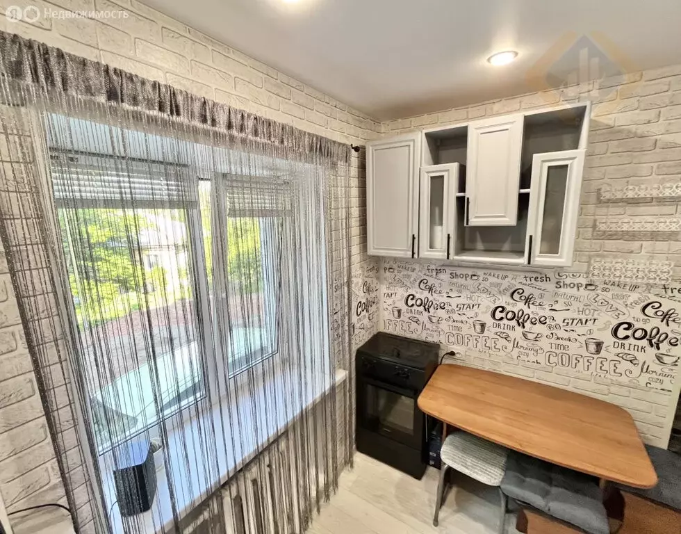 2-комнатная квартира: Партизанск, Ленинская улица, 49 (40 м) - Фото 0