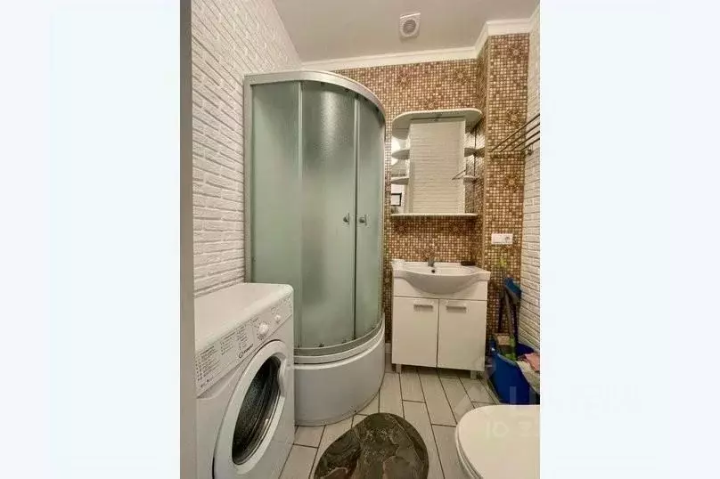 1-к кв. Краснодарский край, Сочи Светлана мкр, ул. Учительская, 33 ... - Фото 0