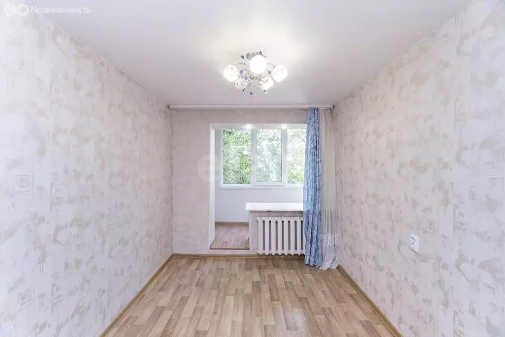 Квартира-студия: Тюмень, улица Мельникайте, 113 (13.3 м) - Фото 1