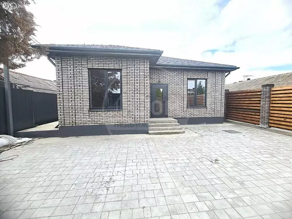 Дом в Батайск, Красноармейская улица, 45 (120 м) - Фото 1