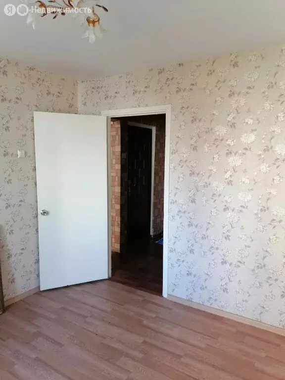 3-комнатная квартира: Курган, жилой район Заозёрный, 1-й микрорайон, ... - Фото 0