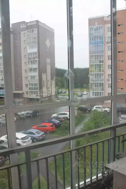 2-к кв. Кемеровская область, Кемерово ул. Серебряный Бор, 13А (63.0 м) - Фото 0