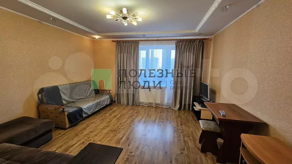 1-к. квартира, 45 м, 8/15 эт. - Фото 0