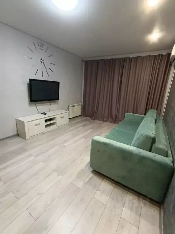 2-к кв. Ставропольский край, Ессентуки ул. Свердлова, 24 (65.0 м) - Фото 0