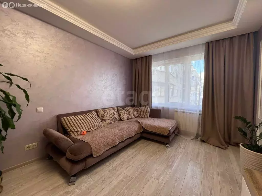 3-комнатная квартира: Симферополь, улица Куйбышева, 13 (61.1 м) - Фото 2