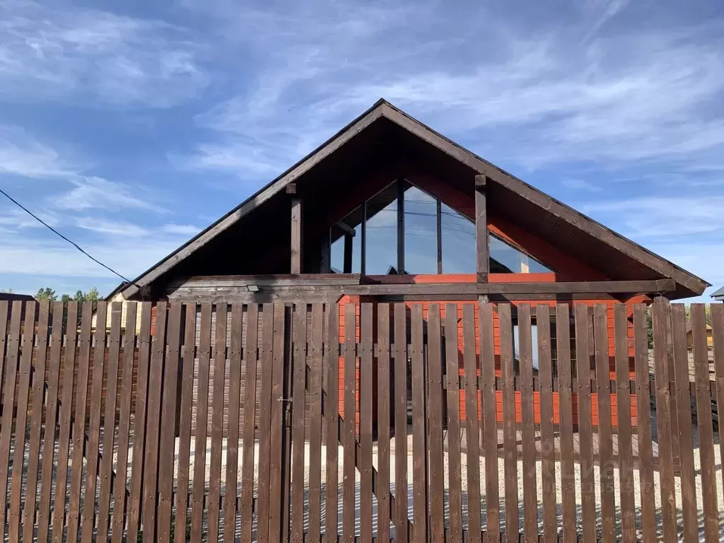 Дом в Иркутская область, Иркутский муниципальный округ, д. Карлук ул. ... - Фото 1