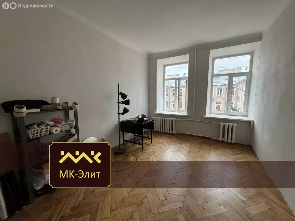 3-комнатная квартира: Санкт-Петербург, 18-я линия Васильевского ... - Фото 0