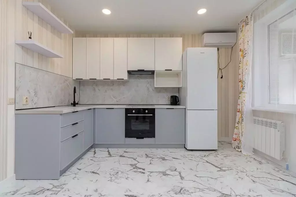 2-к кв. Омская область, Омск Взлетная ул., 15 (43.0 м) - Фото 1