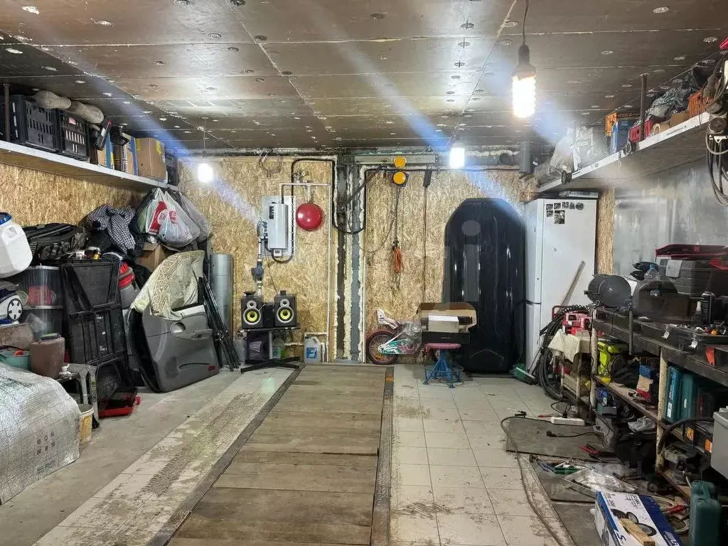 Гараж в Ямало-Ненецкий АО, Новый Уренгой 2-й мкр, ул. ... - Фото 1