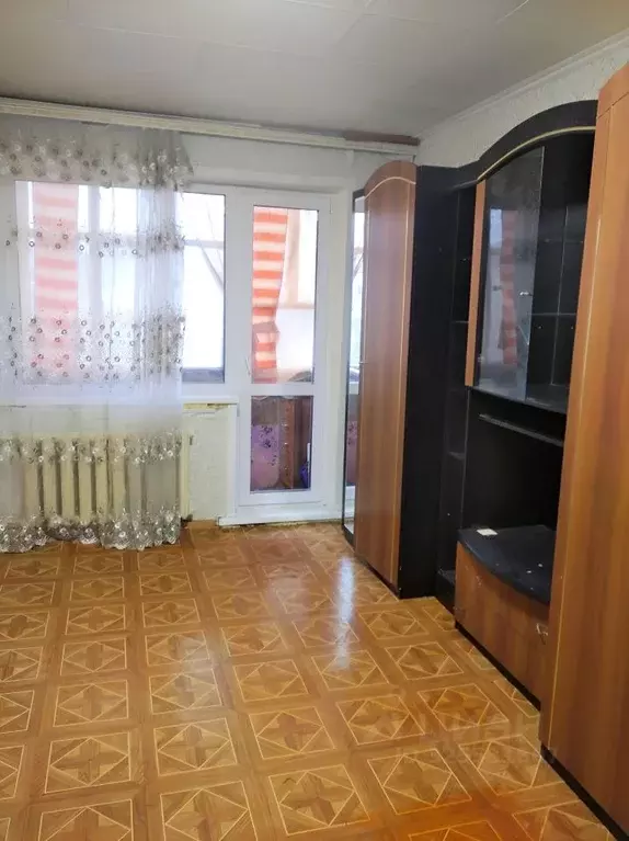 3-к кв. Омская область, Омск ул. Авиагородок, 36 (58.0 м) - Фото 2