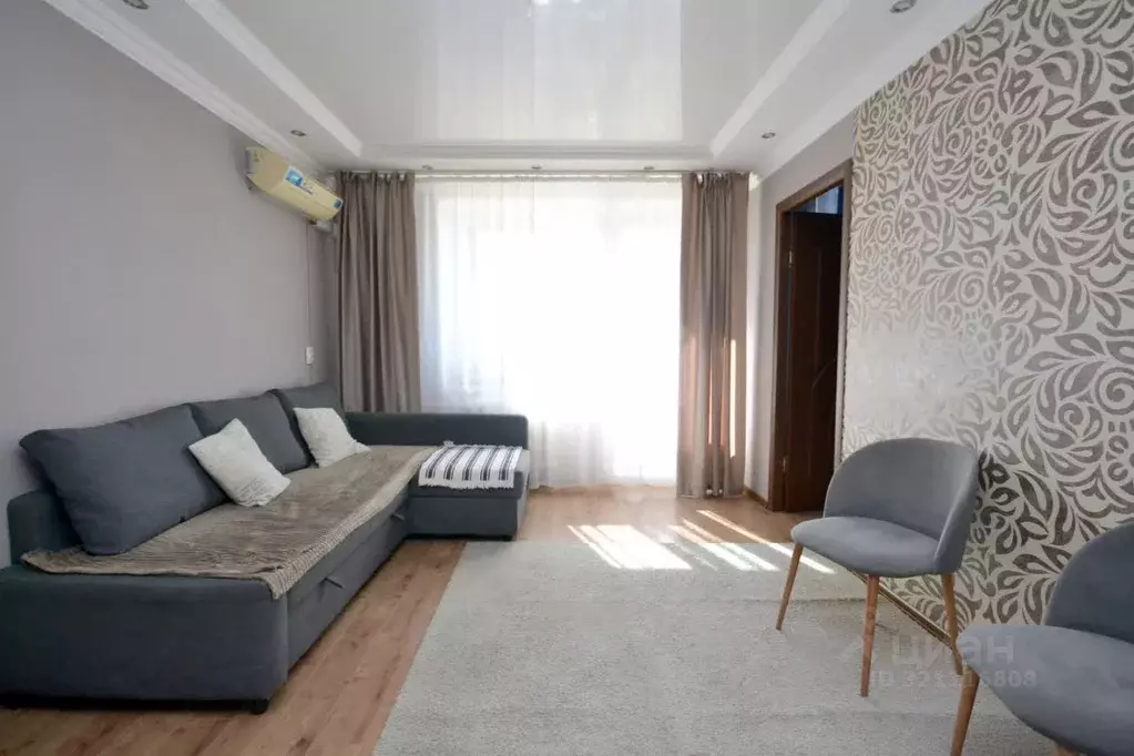 4-к кв. Саха (Якутия), Якутск ул. Чиряева, 8 (61.5 м) - Фото 0