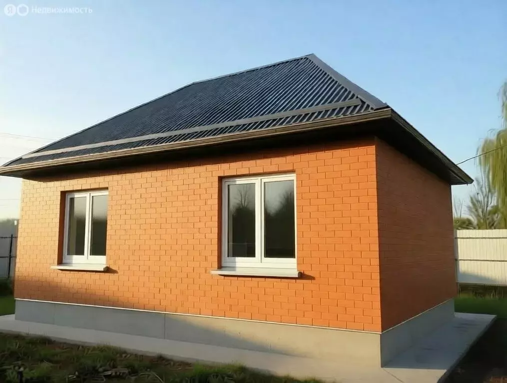 Дом в Бессоновский район, село Ухтинка, 1-й Янтарный проезд (63 м) - Фото 1