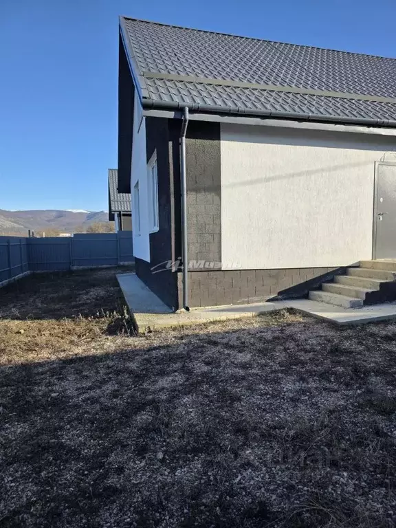 Дом в Крым, Симферопольский район, Добровское с/пос, с. Перевальное ... - Фото 2