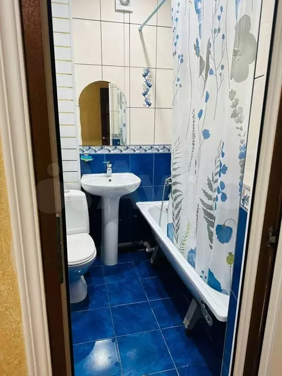 2-к. квартира, 70 м, 1/5 эт. - Фото 0