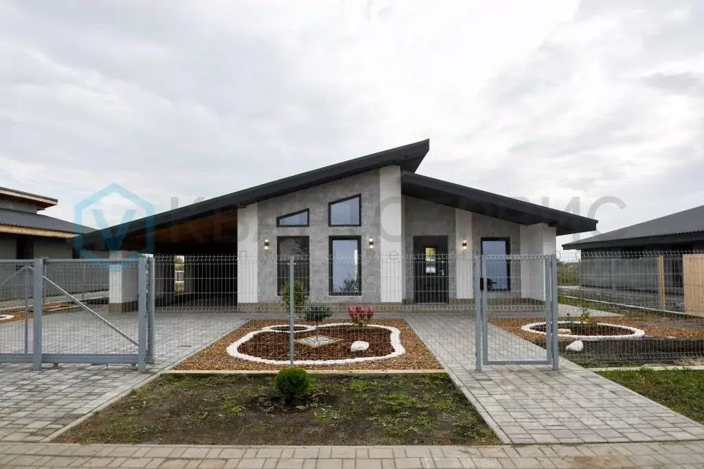 Дом в Омская область, Омский район, с. Троицкое бул. Альпийский (140 ... - Фото 2