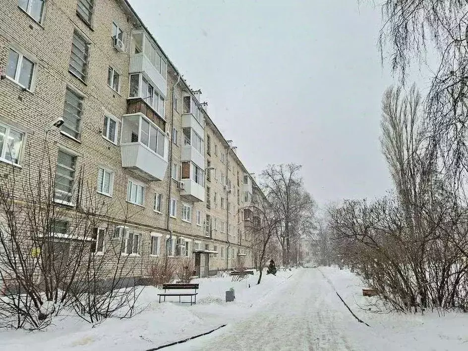 3-к кв. Самарская область, Тольятти Портовый мкр, ул. Комзина, 29 ... - Фото 1