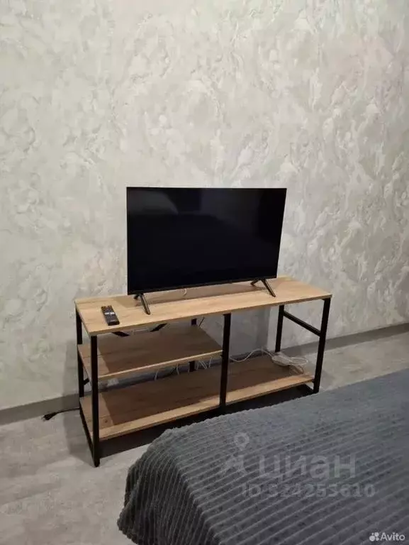 1-к кв. Кировская область, Киров ул. Энтузиастов, 23 (50.0 м) - Фото 2