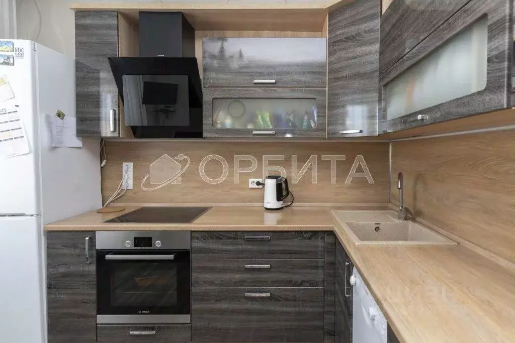 2-к кв. Тюменская область, Тюмень ул. Монтажников, 53 (59.0 м) - Фото 1