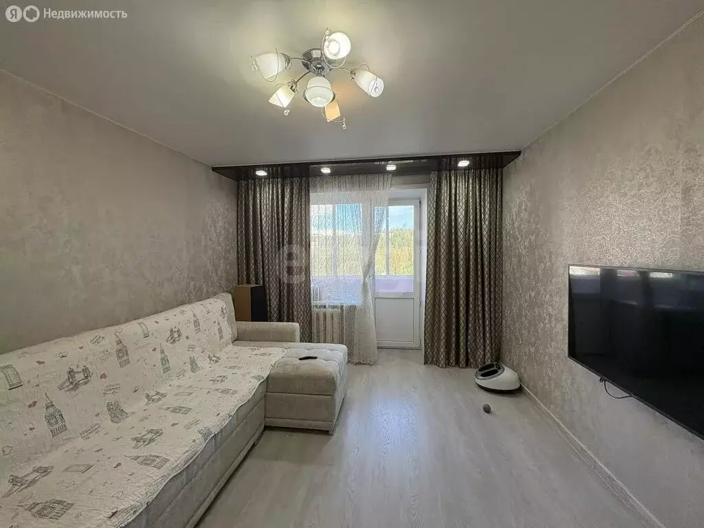 3-комнатная квартира: Качканар, 10-й микрорайон, 63 (57.7 м) - Фото 1
