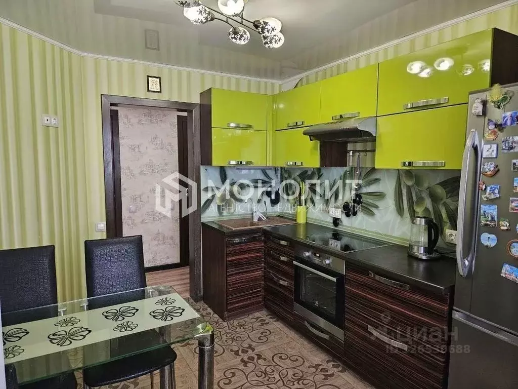 3-к кв. Белгородская область, Старый Оскол Королева мкр, 28 (71.5 м) - Фото 2