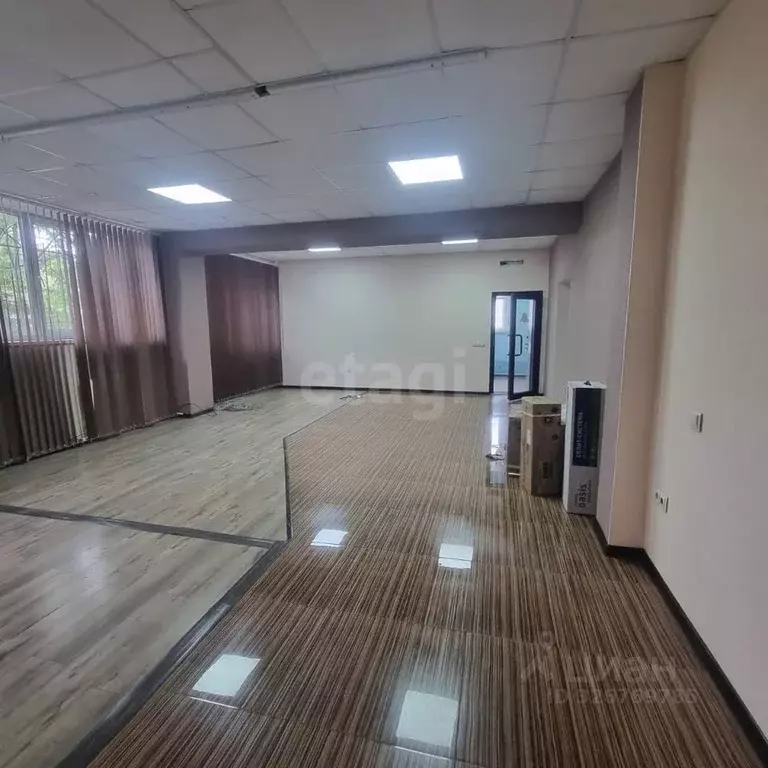 Офис в Северная Осетия, Владикавказ Черменское ш., 1 (100 м) - Фото 2