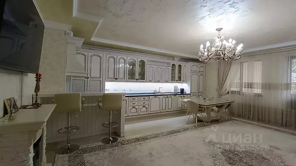 3-к кв. Ставропольский край, Пятигорск ул. Дзержинского, 57 (93.0 м) - Фото 0