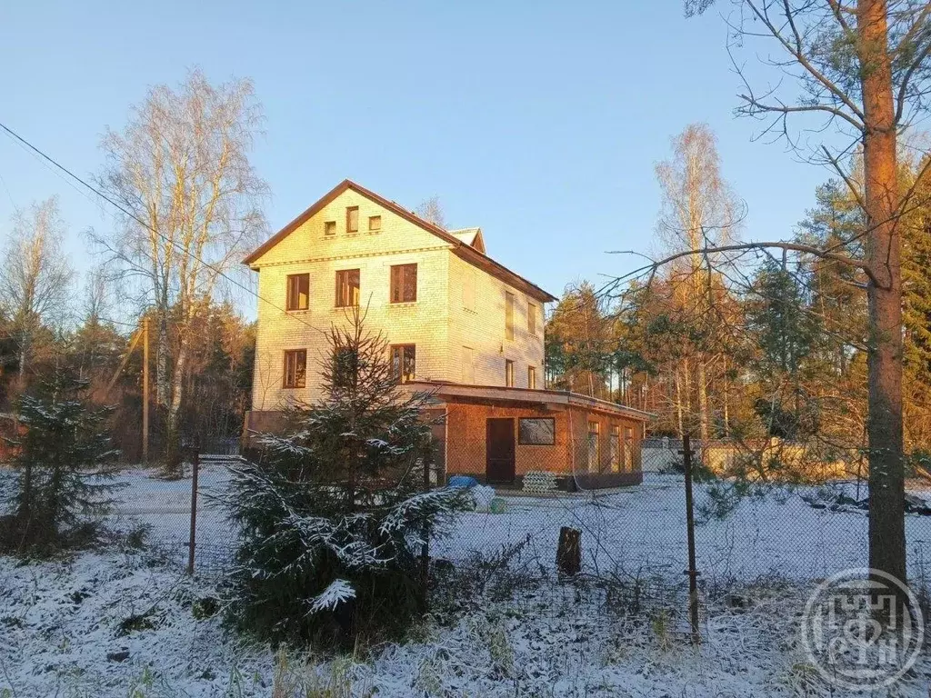 Дом, 200 м - Фото 1