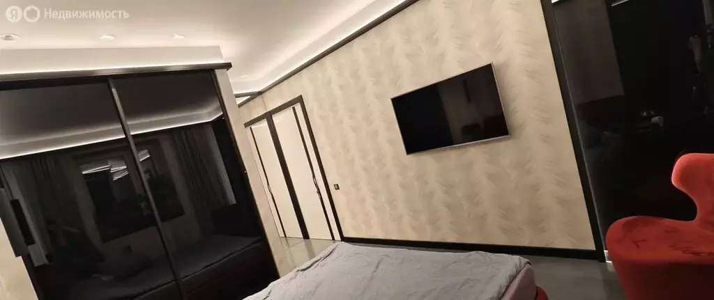 3-комнатная квартира: Омск, улица Красный Путь, 105к4 (120 м) - Фото 1