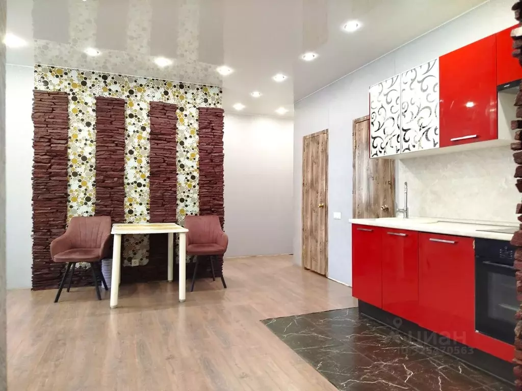 3-к кв. Красноярский край, Красноярск ул. Любы Шевцовой, 84А (96.4 м) - Фото 1