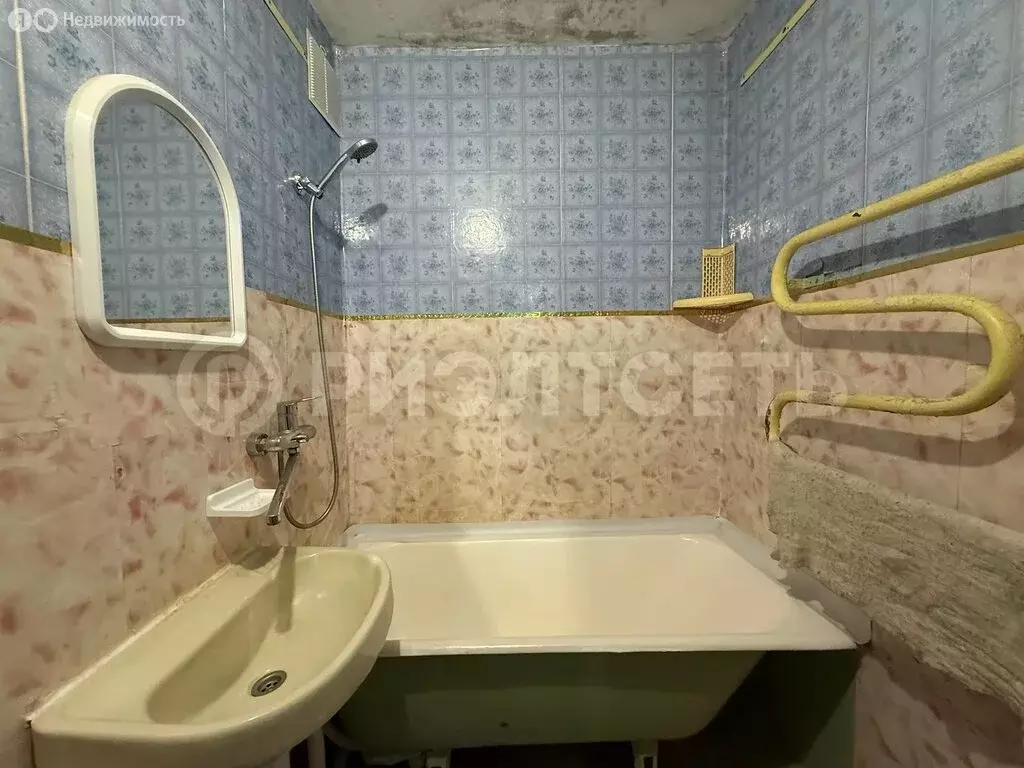 3-комнатная квартира: Мурманск, улица Генерала Щербакова, 2 (53 м) - Фото 1