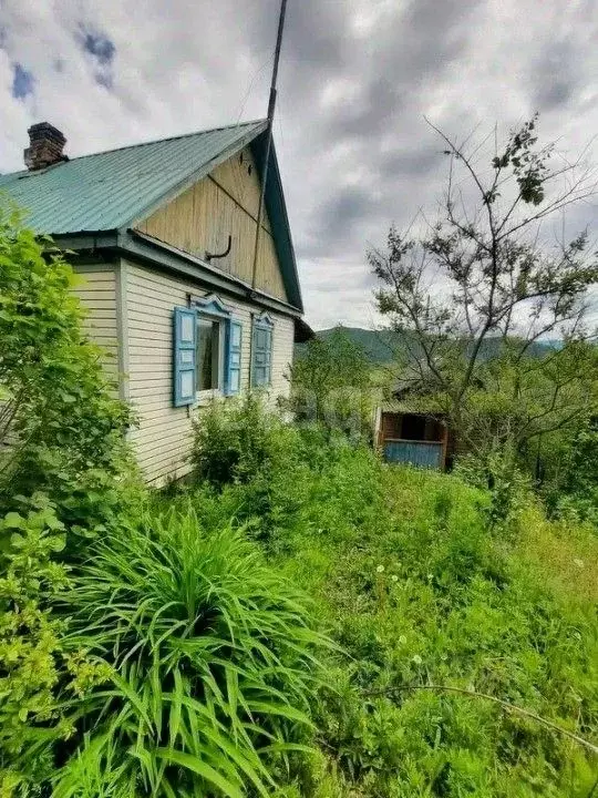 Дом в Приморский край, Партизанский городской округ, с. Углекаменск ... - Фото 0