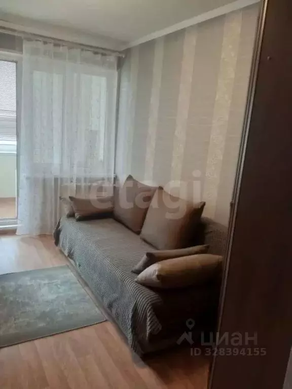 Студия Тюменская область, Тюмень ул. Республики, 241 (13.0 м) - Фото 1
