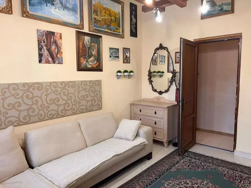 2-к кв. Санкт-Петербург наб. Реки Мойки, 51 (65.0 м) - Фото 0