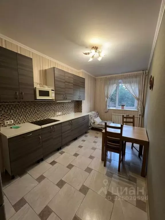 2-к кв. Московская область, Химки Сходня мкр, ул. Ленина, 33 (69.6 м) - Фото 1